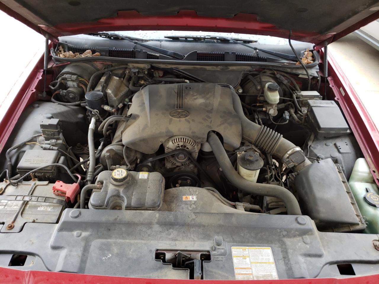 Photo 7 from auction – 2002 MERCURY GRAND MARQ with VIN 2MEFM75W82X640402