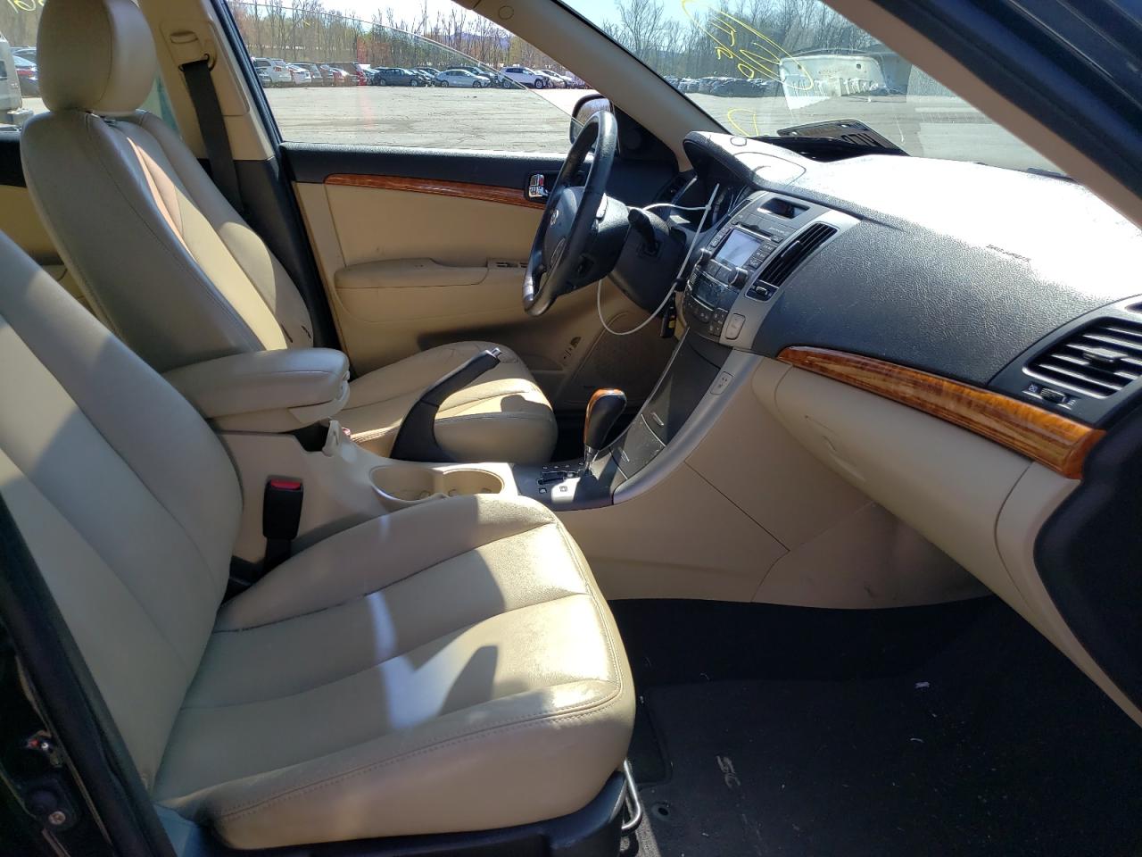 Photo 5 from auction – 2009 HYUNDAI SONATA SE with VIN 5NPEU46C19H407571