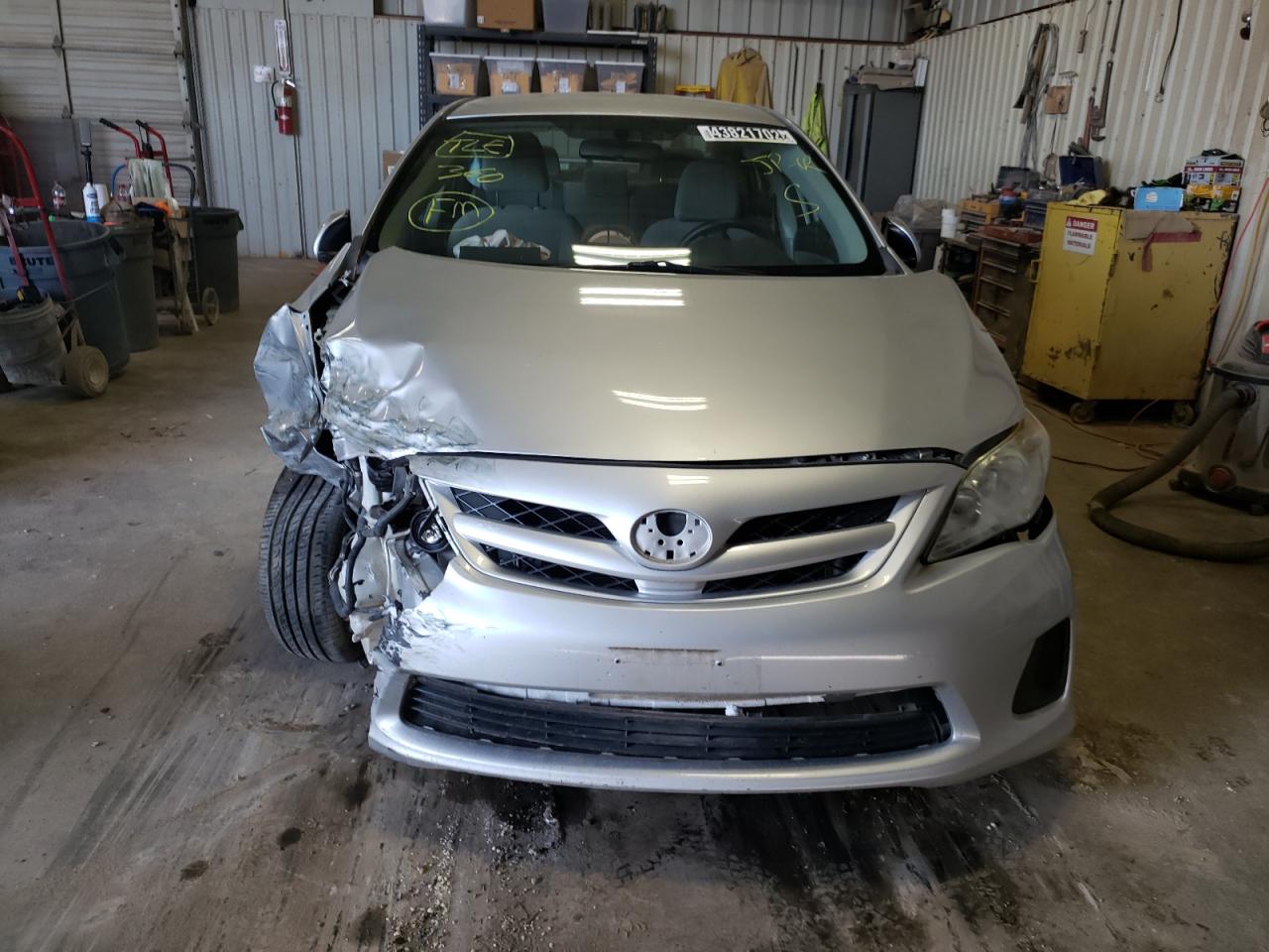 Photo 9 from auction – 2012 TOYOTA COROLLA BA with VIN JTDBU4EE1C9173891