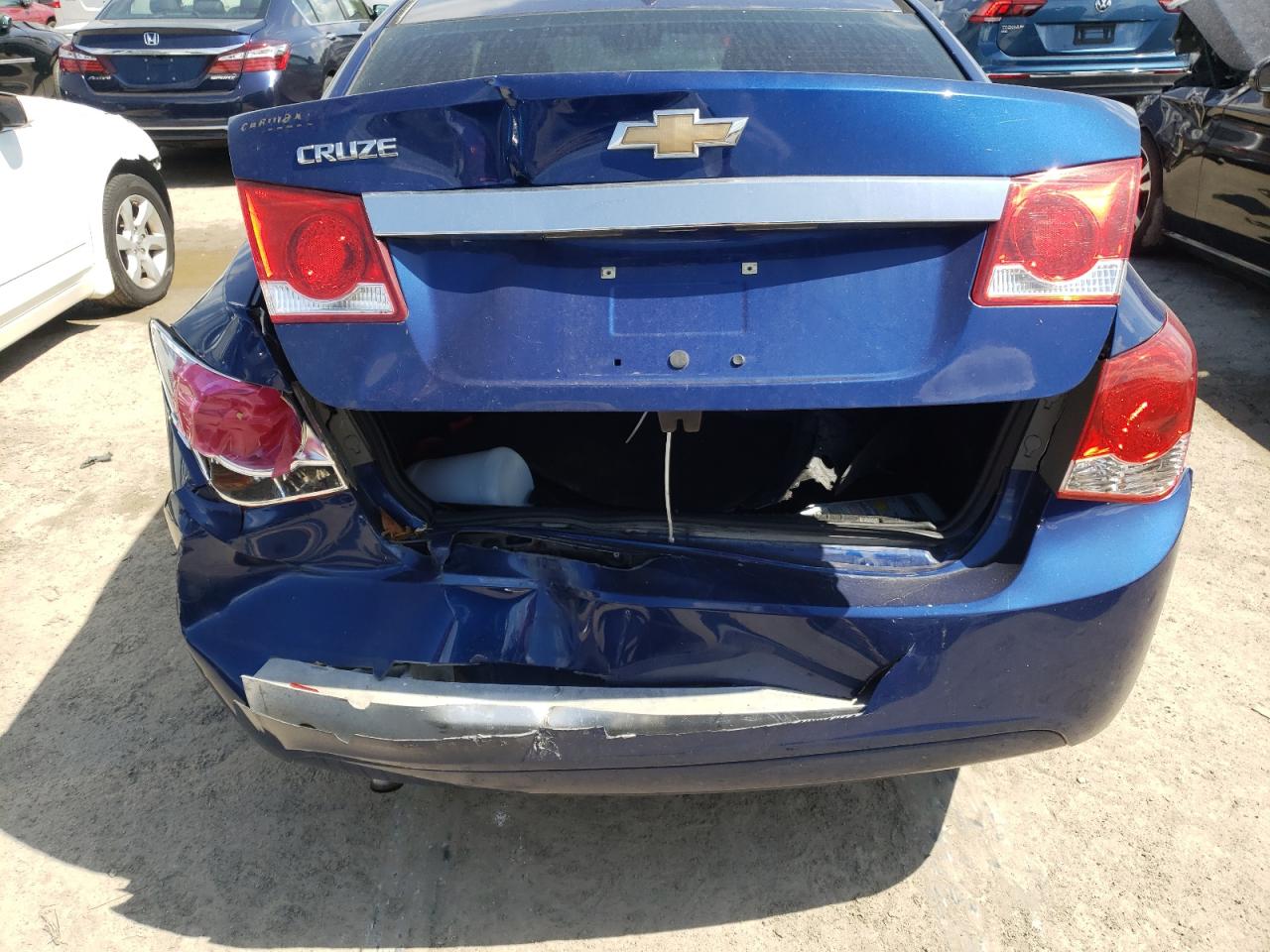 Photo 9 from auction – 2012 CHEVROLET CRUZE LS with VIN 1G1PC5SH5C7206229