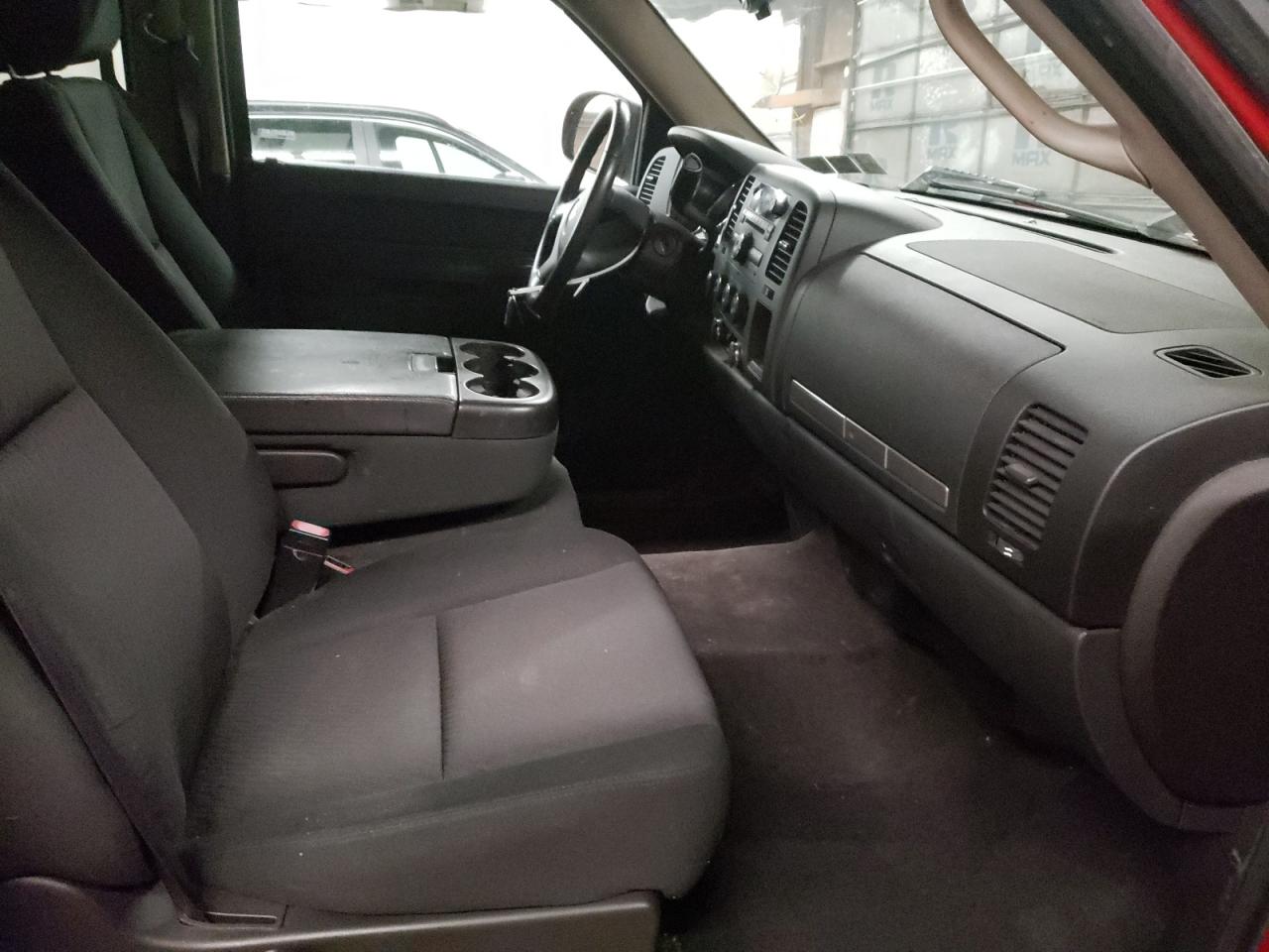 Photo 5 from auction – 2013 CHEVROLET SILVERADO with VIN 3GCPKSE74DG113607