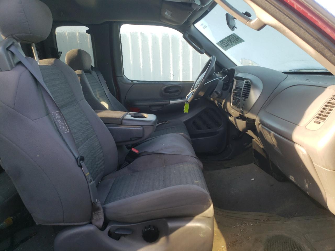Photo 5 from auction – 2003 FORD F150 with VIN 2FTRX18L23CA50144