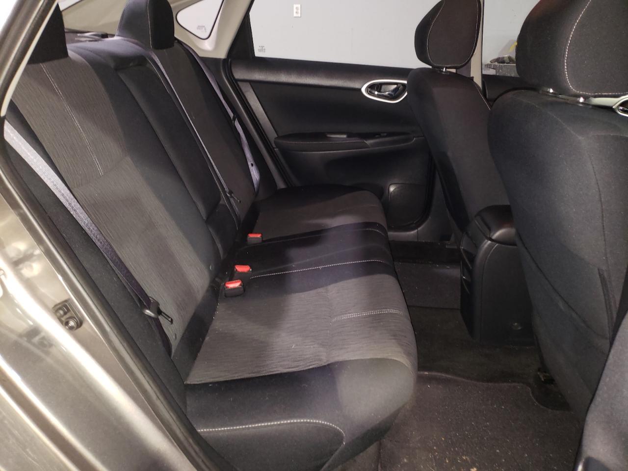 Photo 6 from auction – 2015 NISSAN SENTRA S with VIN 3N1AB7AP9FL652035