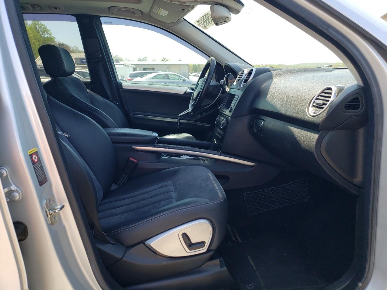 Photo 5 from auction – 2006 MERCEDES-BENZ ML 500 with VIN 4JGBB75E76A024343