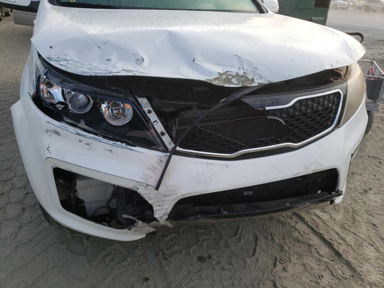 Photo 9 from auction – 2012 KIA SORENTO SX with VIN 5XYKW4A27CG273045