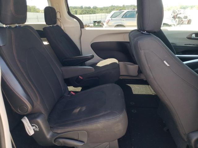 Photo 6 from auction – 2017 CHRYSLER PACIFICA T with VIN 2C4RC1DG2HR838172