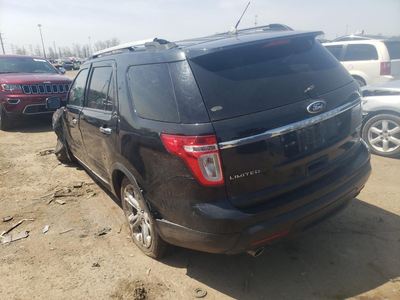 Photo 3 from auction – 2013 FORD EXPLORER L with VIN 1FM5K7F85DGC20460