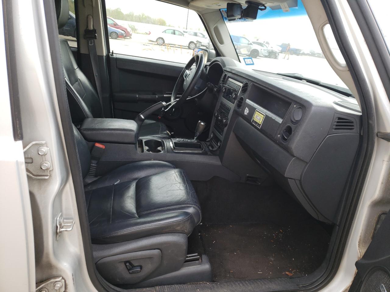 Photo 5 from auction – 2009 JEEP COMMANDER with VIN 1J8HG48K19C528260
