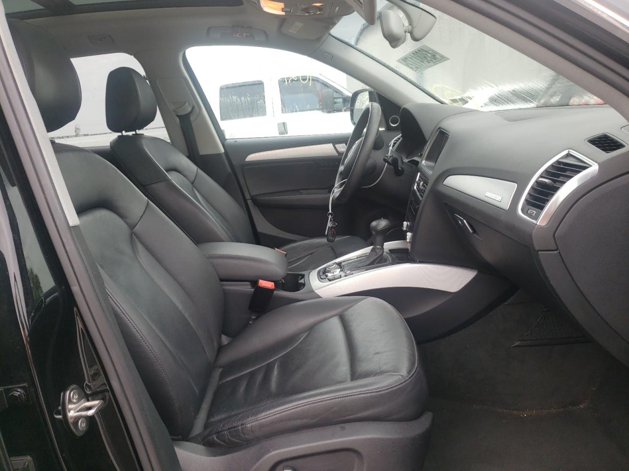 Photo 5 from auction – 2014 AUDI Q5 PREMIUM with VIN WA1LFAFP7EA074548
