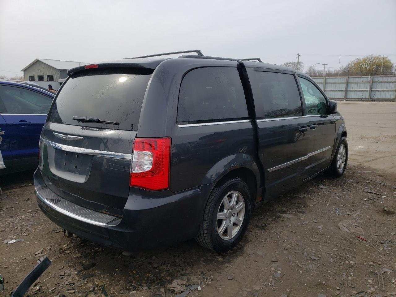 Photo 4 from auction – 2012 CHRYSLER TOWN & COU with VIN 2C4RC1BG3CR239695