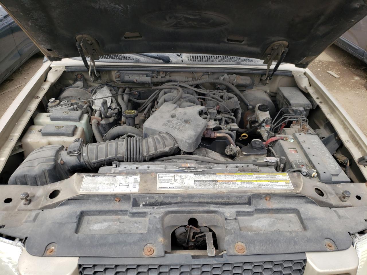 Photo 7 from auction – 2002 FORD EXPLORER S with VIN 1FMYU70EX2UB63869