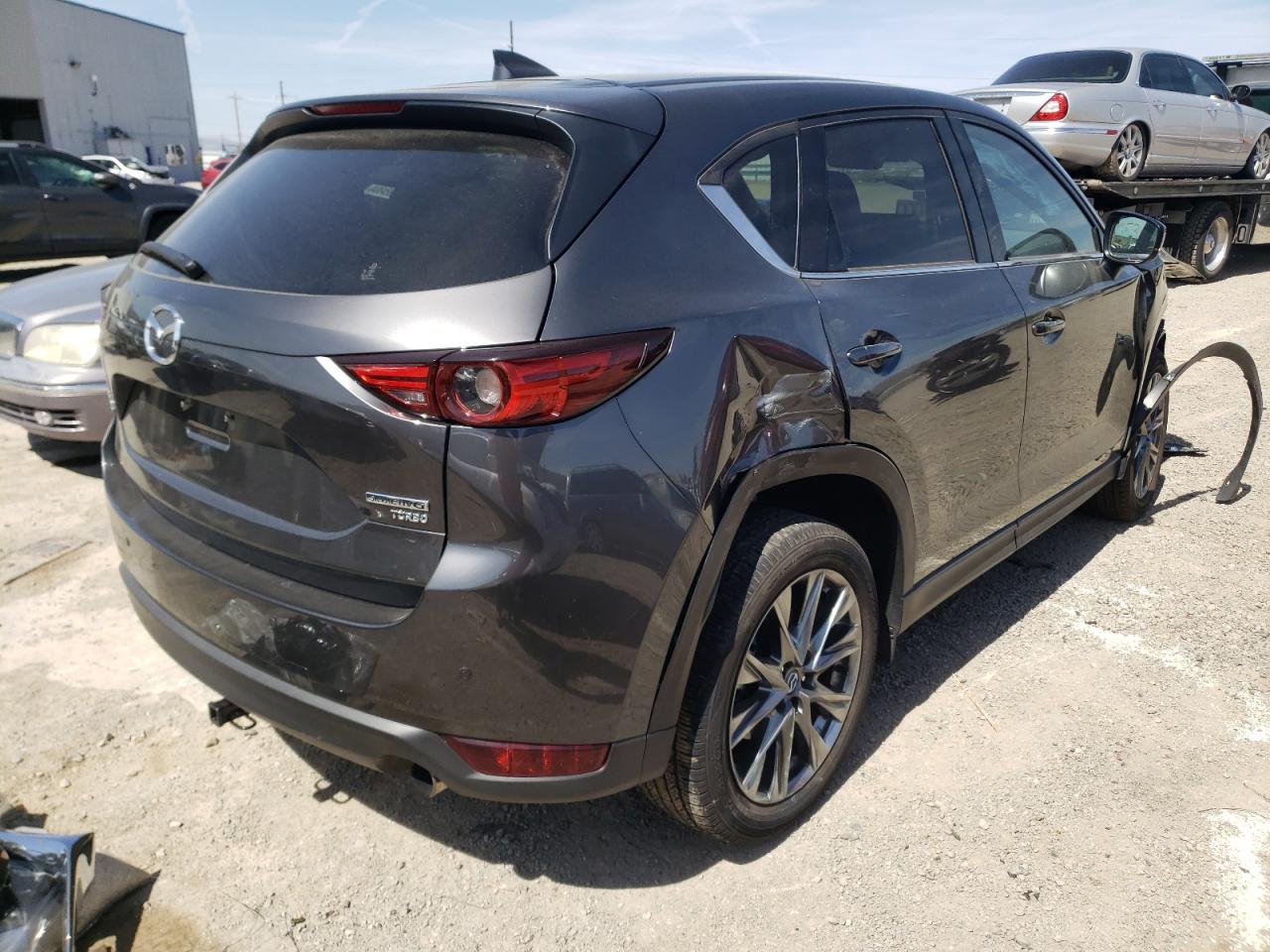 Photo 4 from auction – 2021 MAZDA CX-5 SIGNA with VIN JM3KFBEY7M0335965