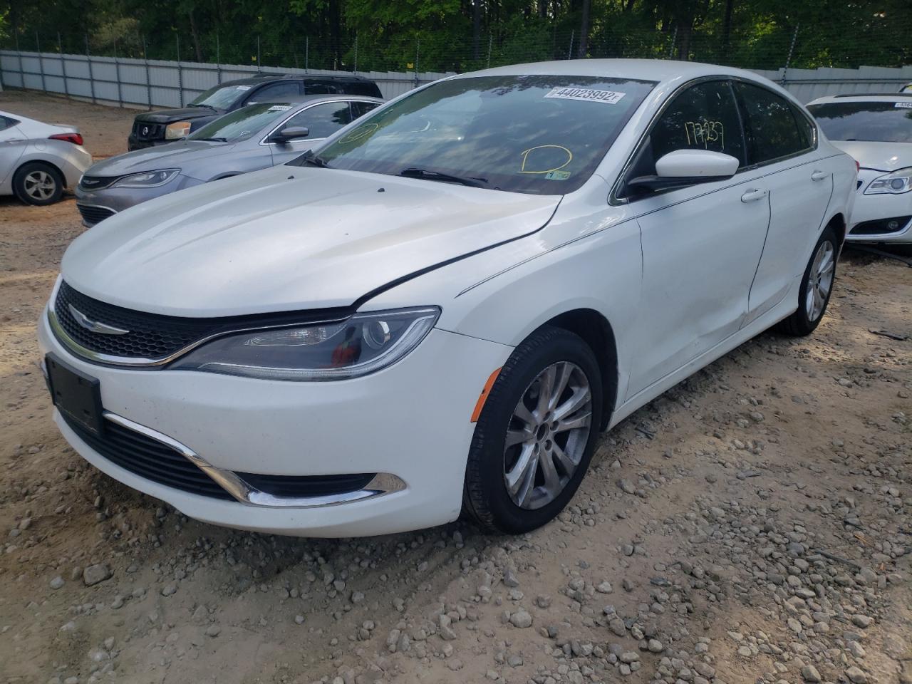Photo 2 from auction – 2015 CHRYSLER 200 LIMITE with VIN 1C3CCCAB5FN647922