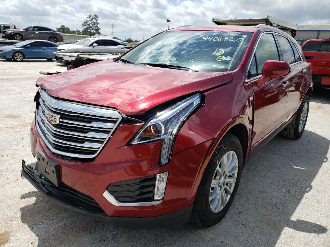 Photo 2 from auction – 2019 CADILLAC XT5 with VIN 1GYKNARS9KZ171939