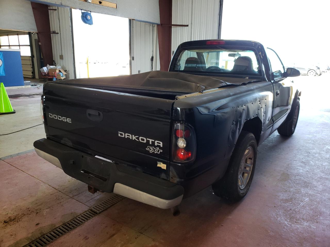 Photo 4 from auction – 2004 DODGE DAKOTA SXT with VIN 1D7FL16K94S615422