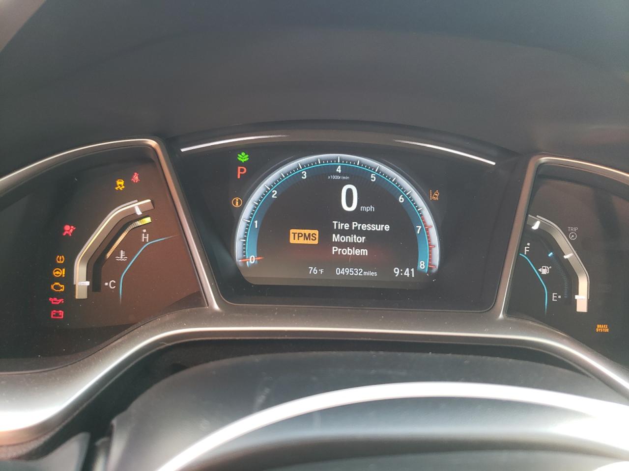 Photo 8 from auction – 2016 HONDA CIVIC EX with VIN 2HGFC2F87GH519399