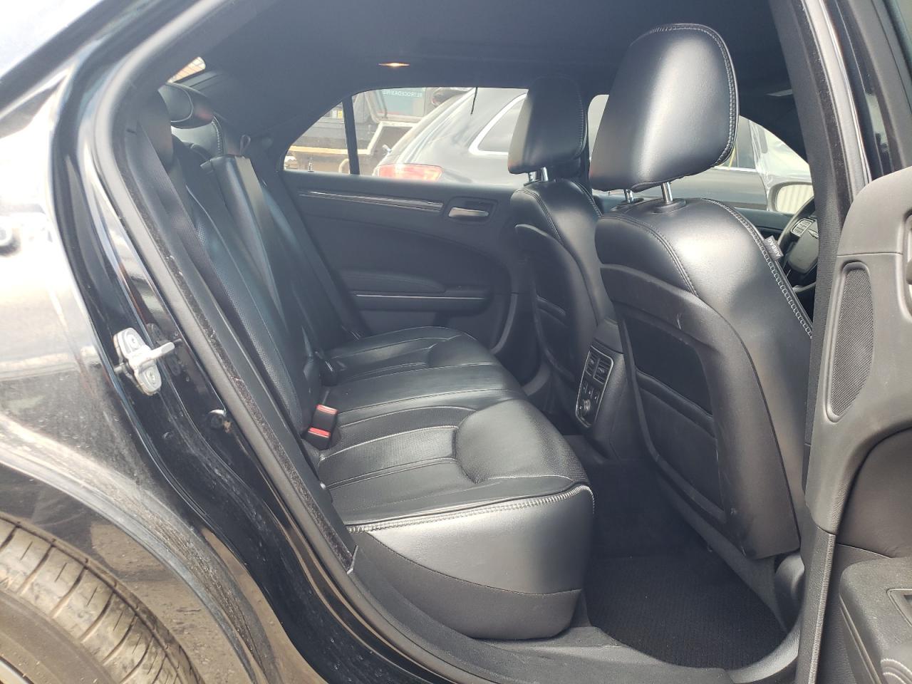 Photo 6 from auction – 2013 CHRYSLER 300C VARVA with VIN 2C3CCADT9DH743728