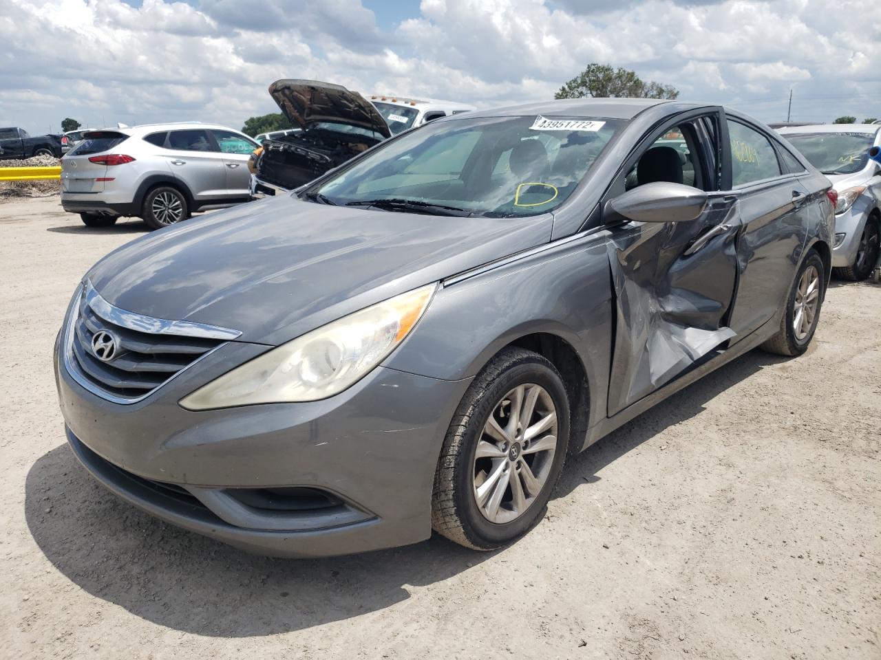 Photo 2 from auction – 2013 HYUNDAI SONATA GLS with VIN 5NPEB4AC7DH764405
