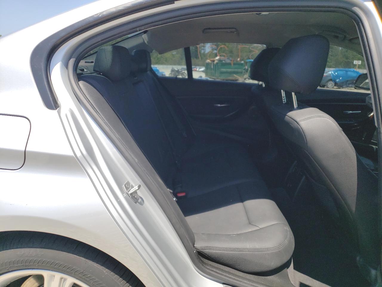 Photo 6 from auction – 2015 BMW 328 I with VIN WBA3A5G56FNS90214