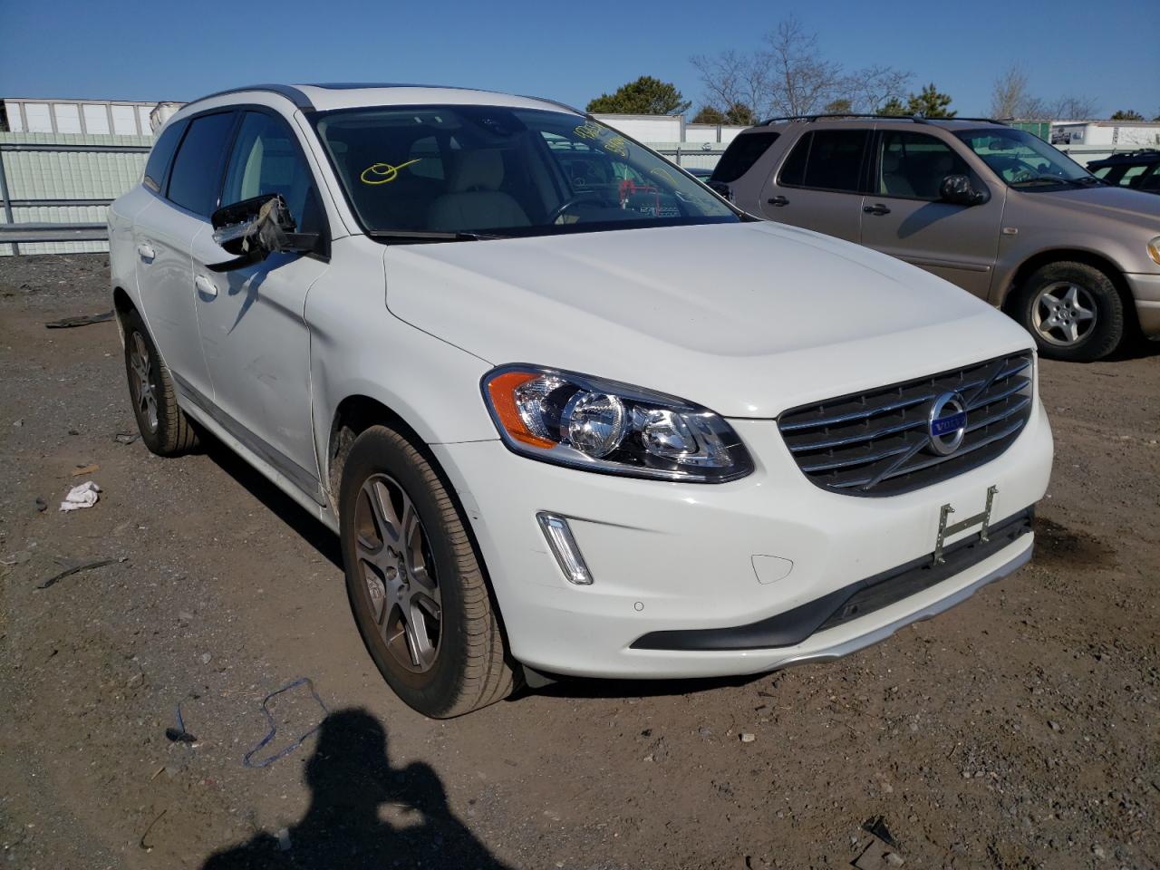 Photo 1 from auction – 2014 VOLVO XC60 with VIN YV4902DZ0E2543045