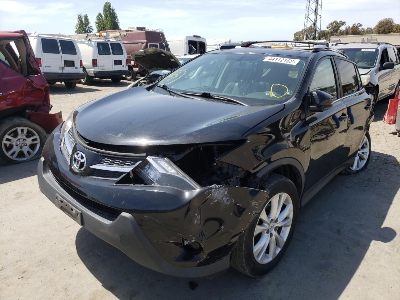 Photo 2 from auction – 2013 TOYOTA RAV4 LIMIT with VIN 2T3DFREV3DW002156