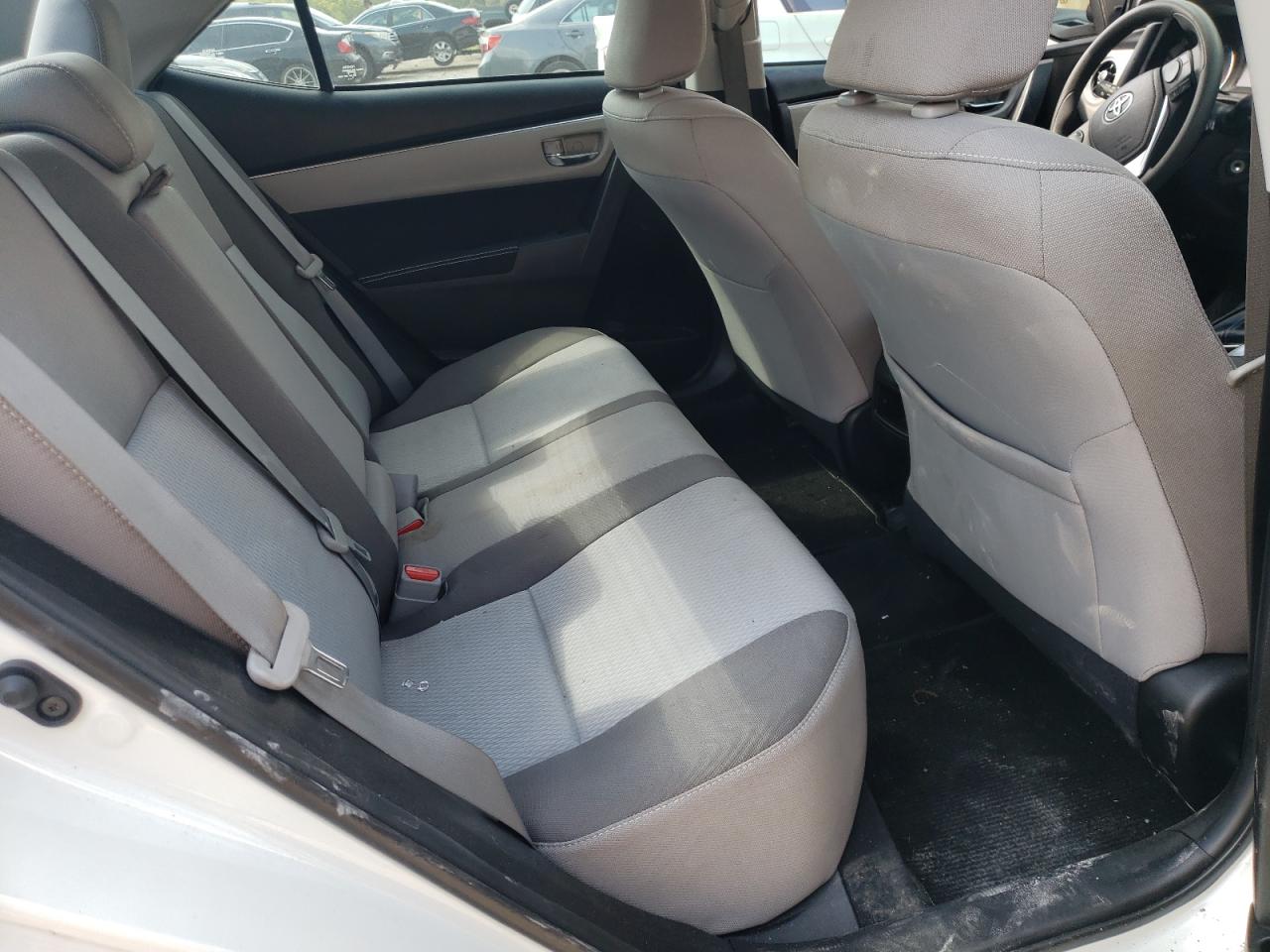 Photo 6 from auction – 2018 TOYOTA COROLLA L with VIN 5YFBURHE4JP834250