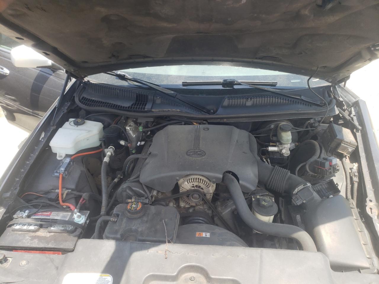 Photo 7 from auction – 2000 LINCOLN TOWN CAR E with VIN 1LNHM81W1YY846204