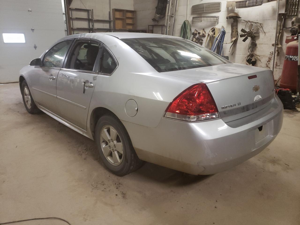 Photo 3 from auction – 2011 CHEVROLET IMPALA LT with VIN 2G1WG5EK1B1170347