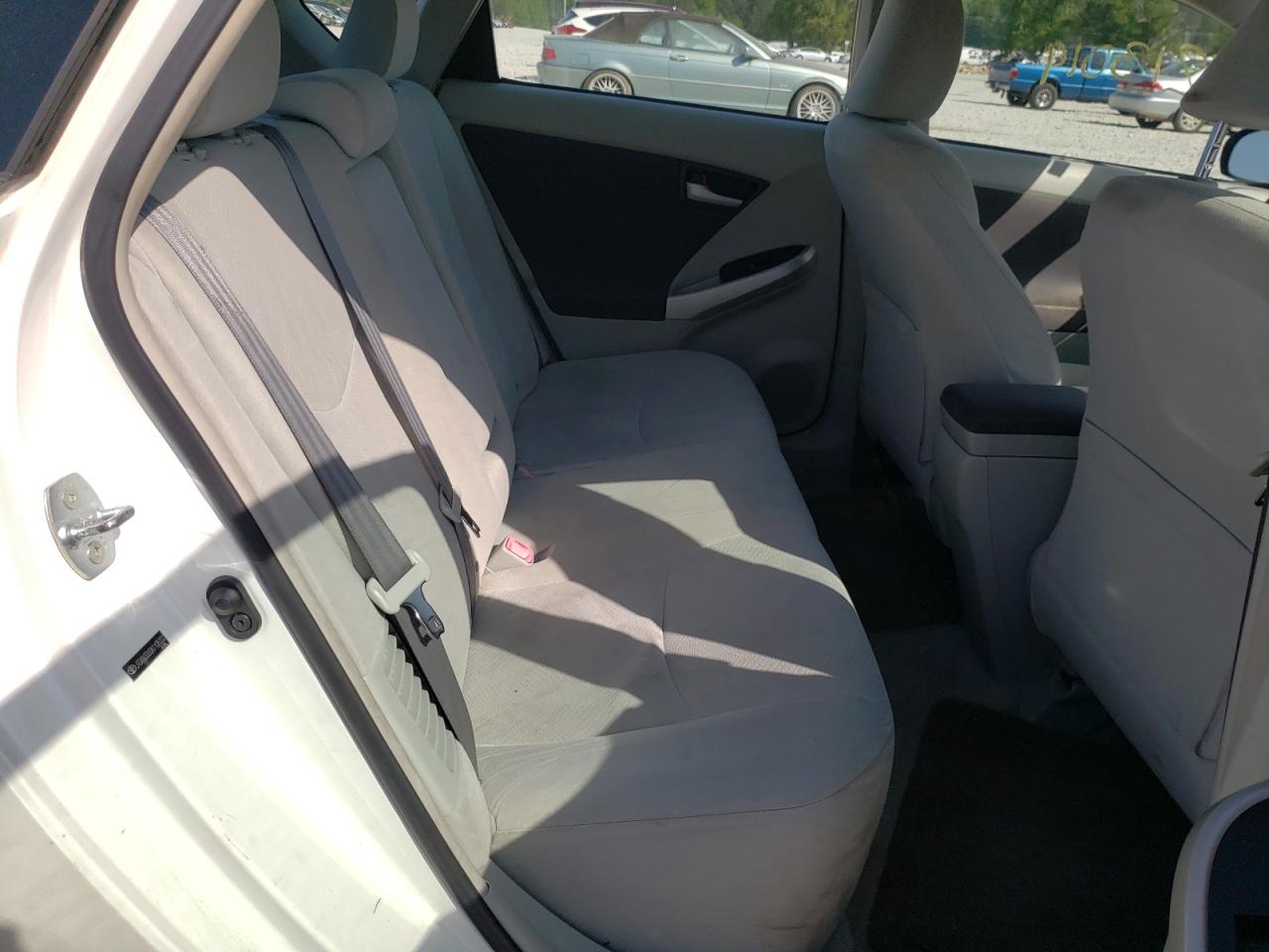 Photo 6 from auction – 2010 TOYOTA PRIUS with VIN JTDKN3DU0A1108333