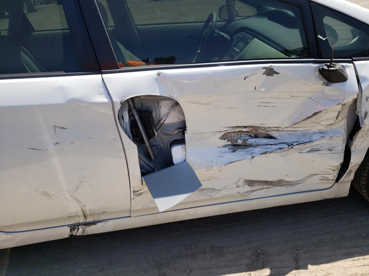Photo 9 from auction – 2015 TOYOTA PRIUS with VIN JTDKN3DU0F1872805