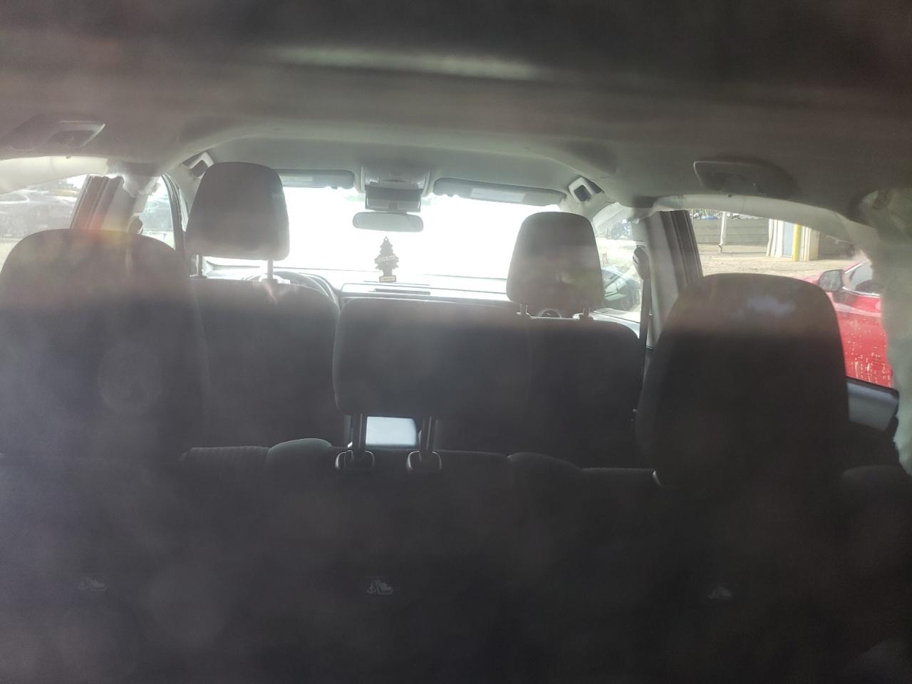 Photo 20 from auction – 2018 TOYOTA RAV4 LE with VIN 2T3ZFREV7JW480033
