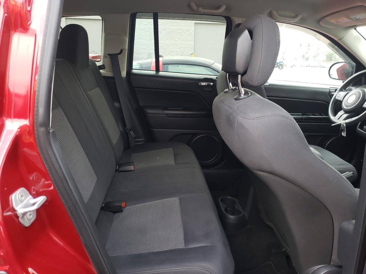 Photo 6 from auction – 2011 JEEP COMPASS SP with VIN 1J4NT1FA2BD137756