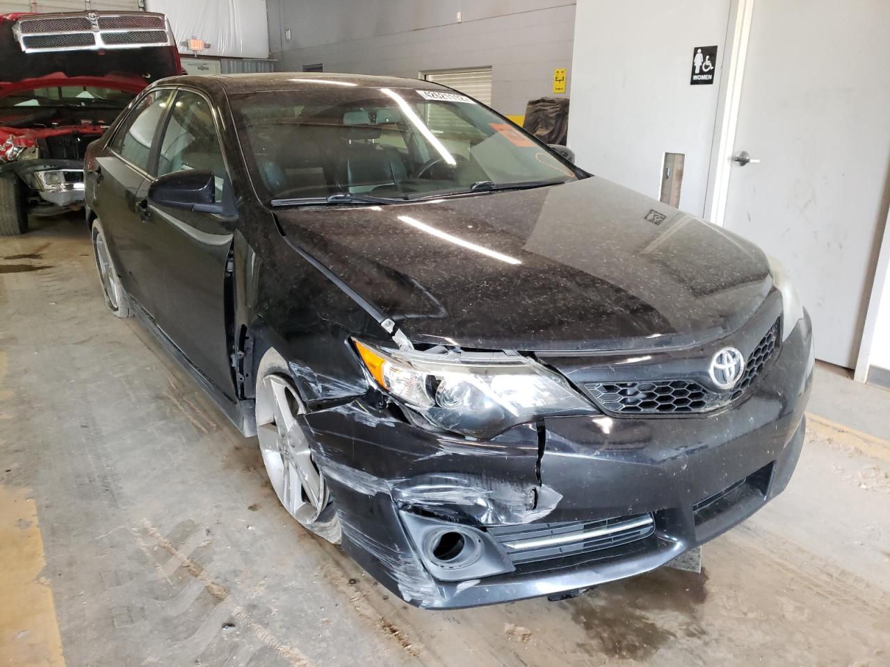 TOYOTA CAMRY L 2013 with VIN 4T1BF1FK8DU720422 - Photo from auction