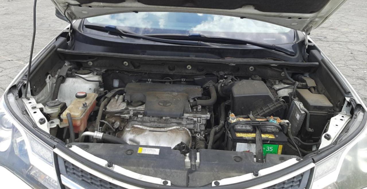 Photo 7 from auction – 2015 TOYOTA RAV4 LE with VIN JTMZFREV9FJ055189