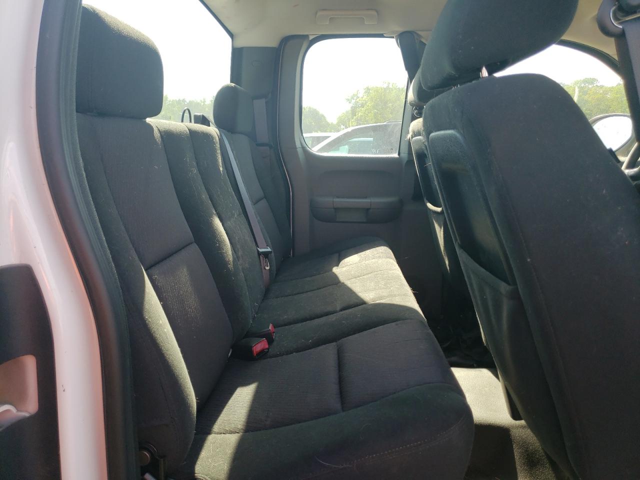 Photo 6 from auction – 2011 CHEVROLET SILVERADO with VIN 1GCRCPEX7BZ354058