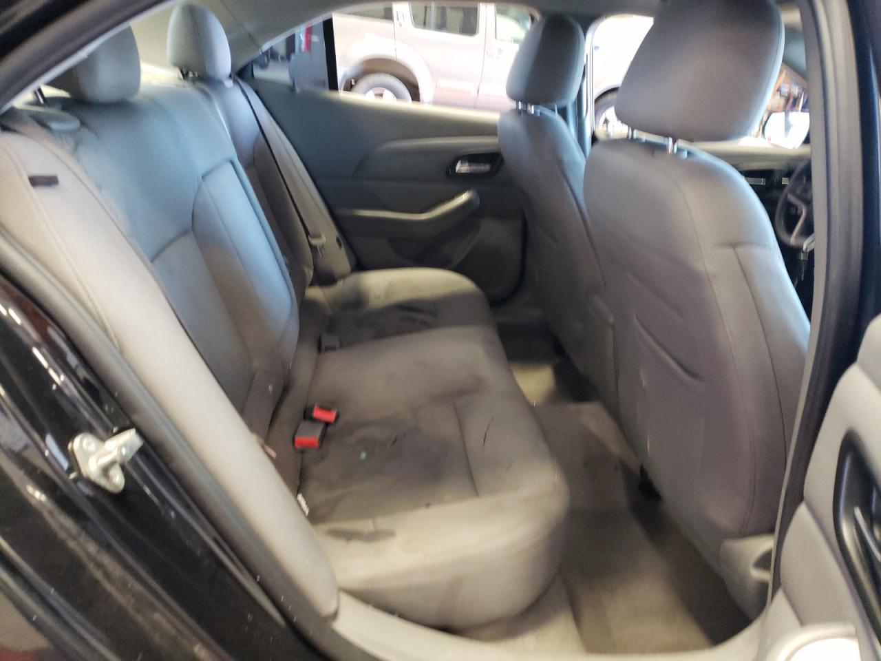 Photo 6 from auction – 2015 CHEVROLET MALIBU LS with VIN 1G11B5SL7FF134683