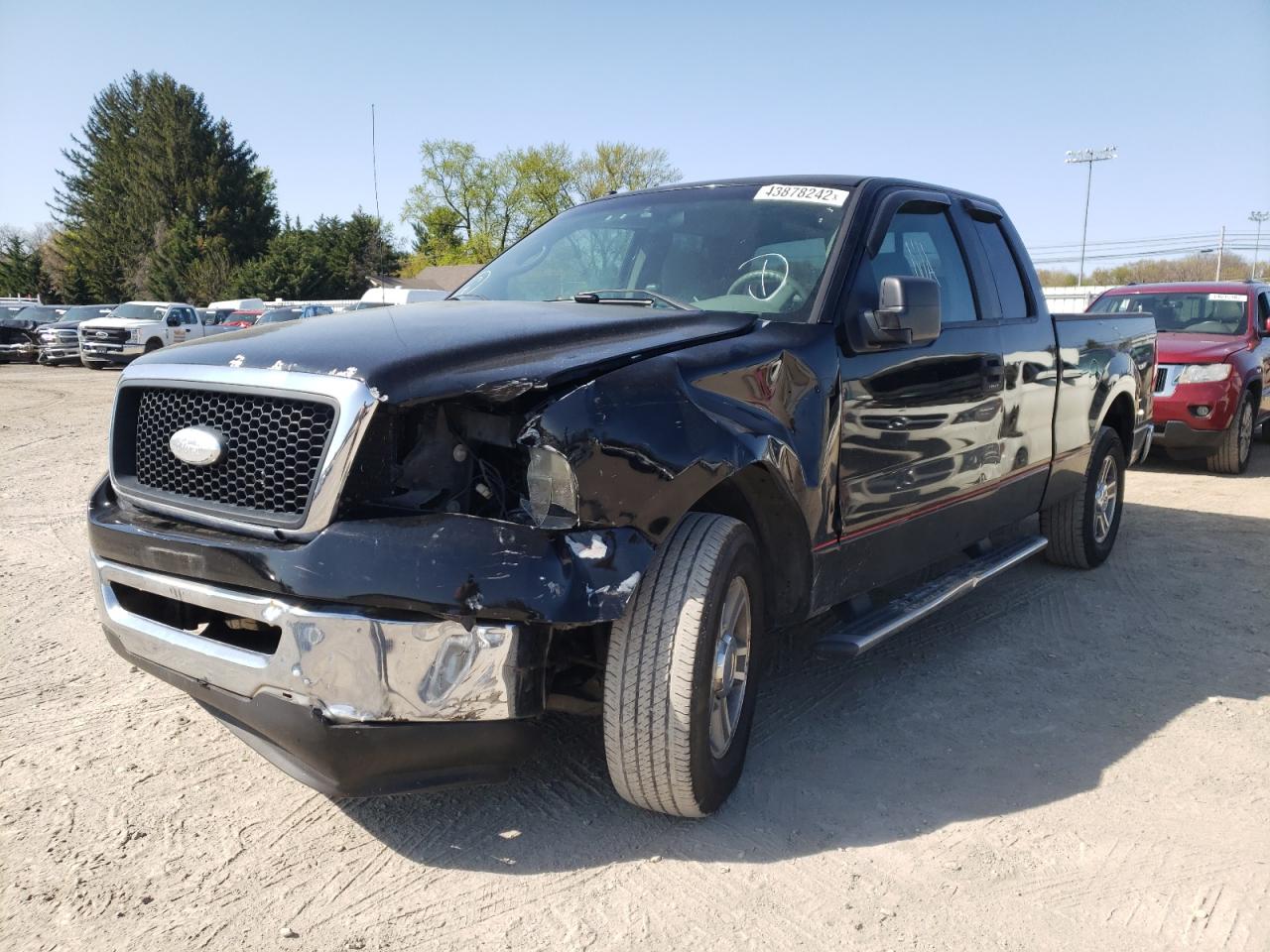 Photo 2 from auction – 2007 FORD F150 with VIN 1FTPX12V57NA85570