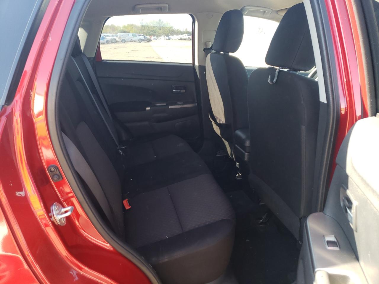 Photo 6 from auction – 2019 MITSUBISHI OUTLANDER with VIN JA4AP3AU2KU033820