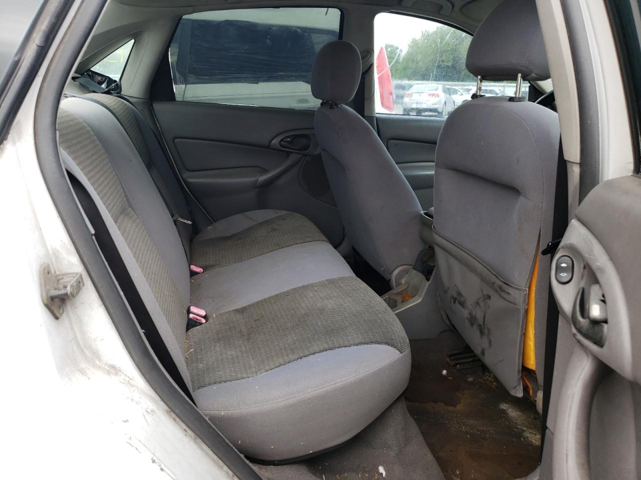 Photo 6 from auction – 2004 FORD FOCUS SE C with VIN 1FAFP34304W103777