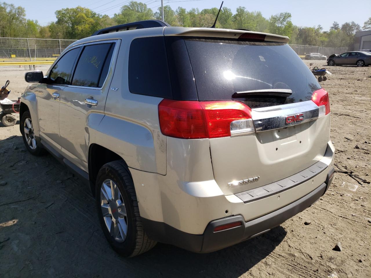 Photo 3 from auction – 2013 GMC TERRAIN SL with VIN 2GKALUEK4D6358376