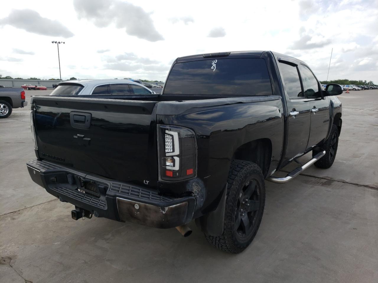 Foto 4 de la subasta – 2011 CHEVROLET SILVERADO con VIN 3GCPCSE01BG136114