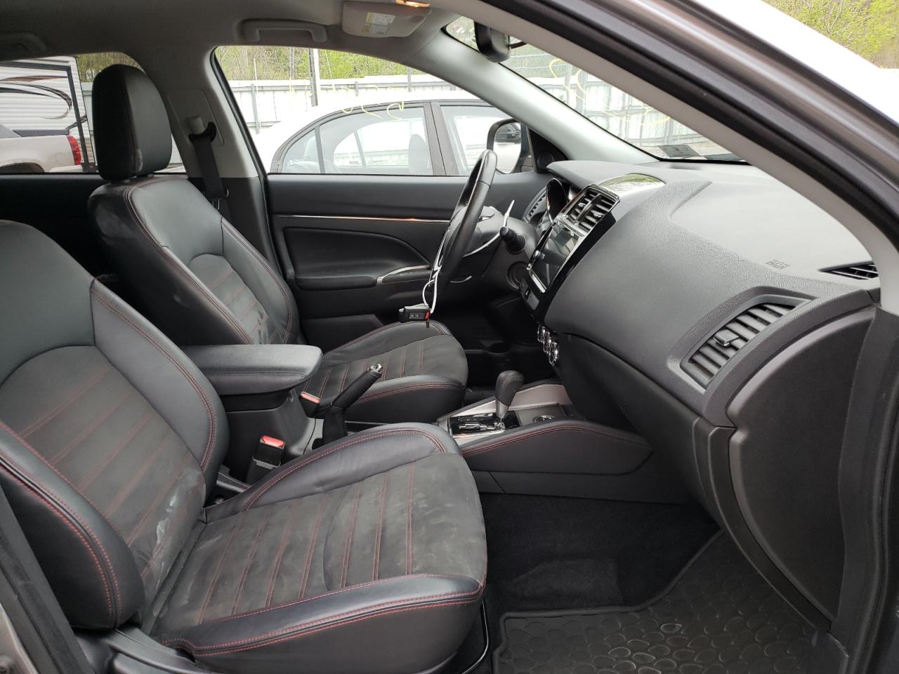 Photo 5 from auction – 2019 MITSUBISHI OUTLANDER with VIN JA4AR4AWXKU028690