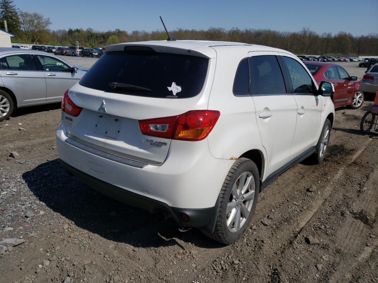 Photo 4 from auction – 2013 MITSUBISHI OUTLANDER with VIN 4A4AR4AU3DE003463