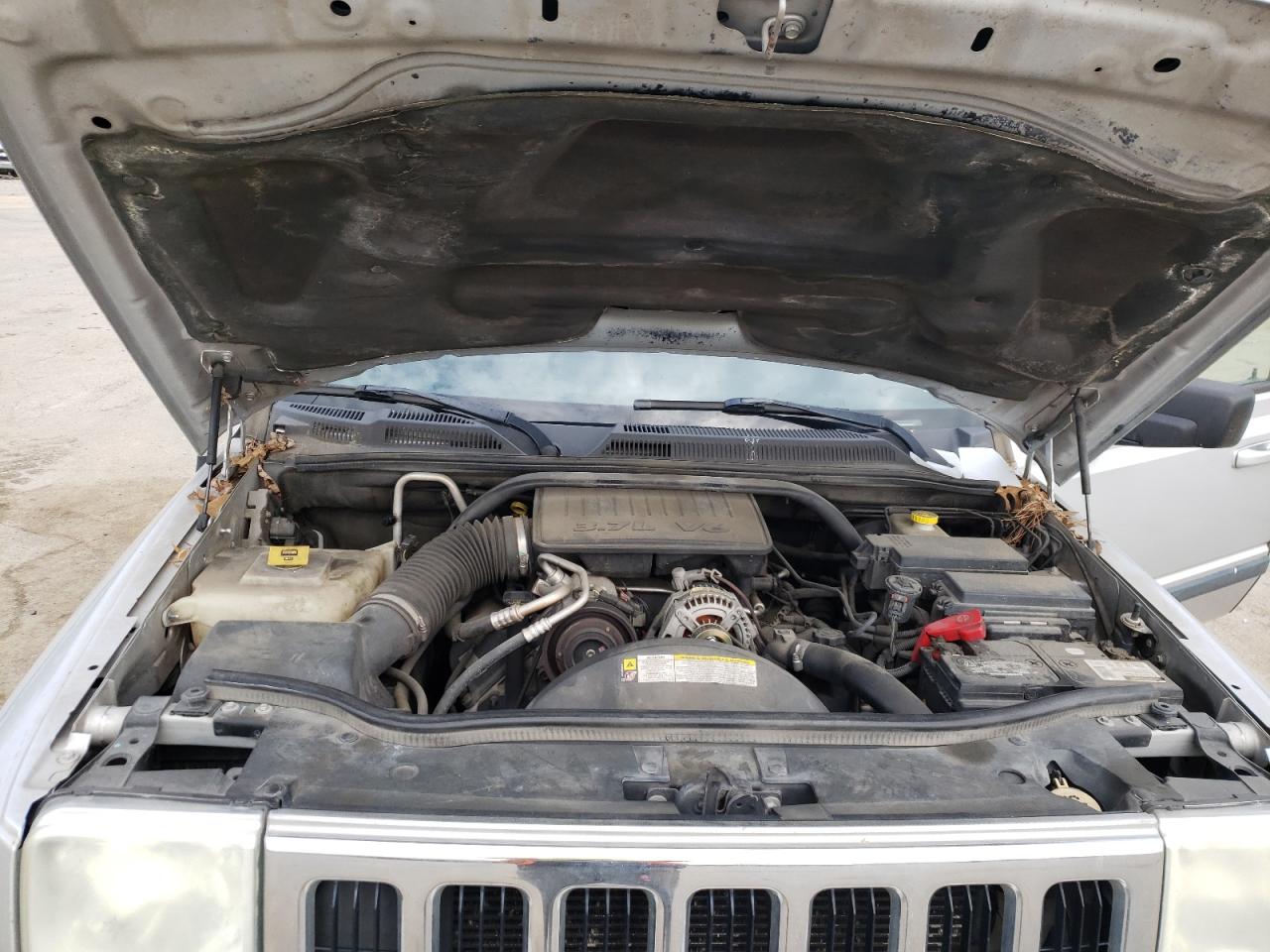 Photo 7 from auction – 2009 JEEP COMMANDER with VIN 1J8HG48K19C528260