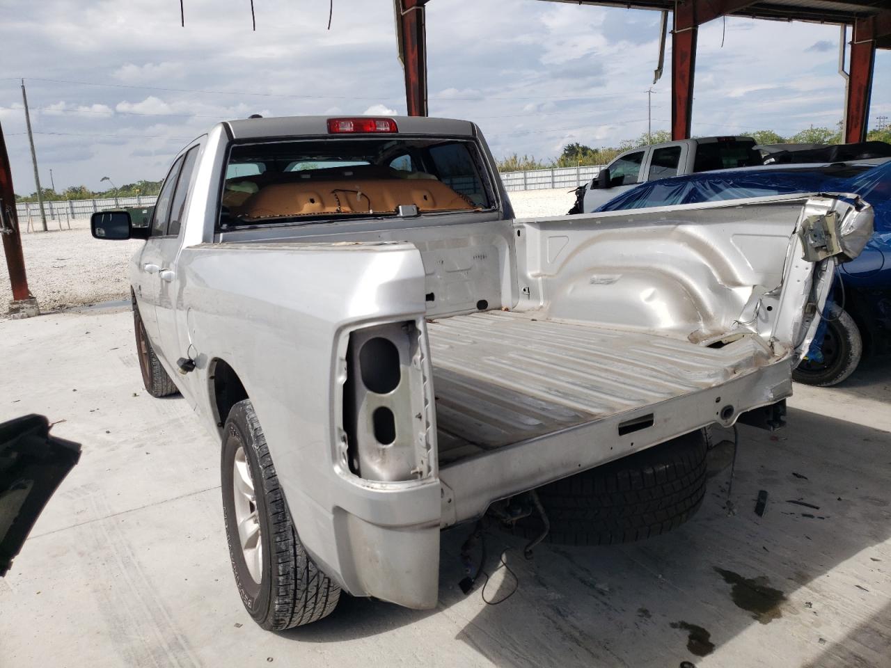 Photo 3 from auction – 2017 RAM 1500 SLT with VIN 1C6RR6GG7HS645237