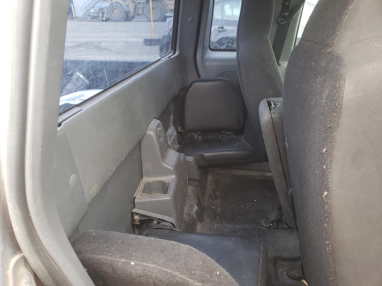 Photo 6 from auction – 2004 FORD RANGER SUP with VIN 1FTYR44U44PB22922