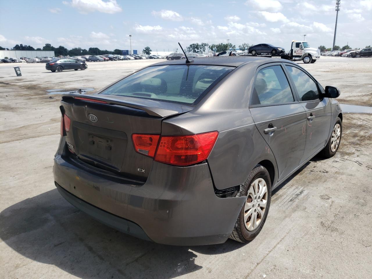 Photo 4 from auction – 2012 KIA FORTE EX with VIN KNAFU4A21C5527166