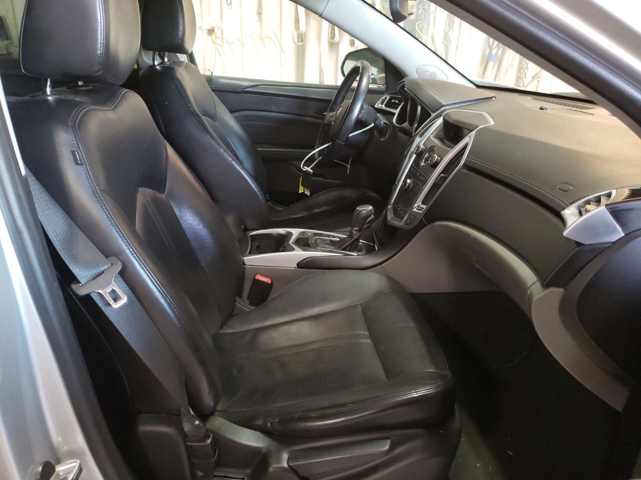 Photo 5 from auction – 2010 CADILLAC SRX with VIN 3GYFNGEY4AS534349