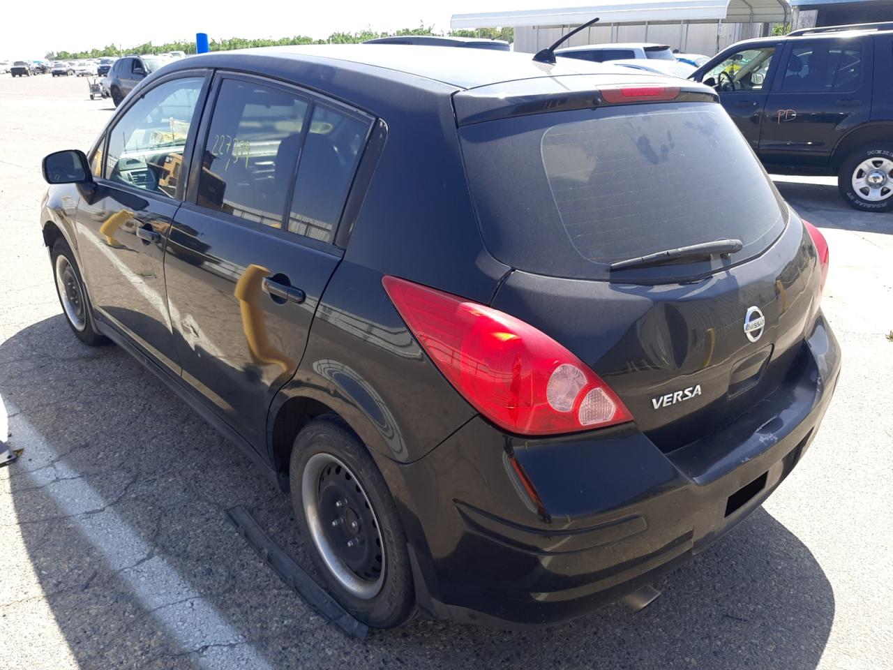 Photo 3 from auction – 2007 NISSAN VERSA S with VIN 3N1BC13E07L373679