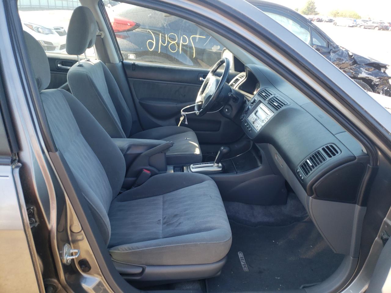 Photo 5 from auction – 2005 HONDA CIVIC EX with VIN 2HGES26725H613998